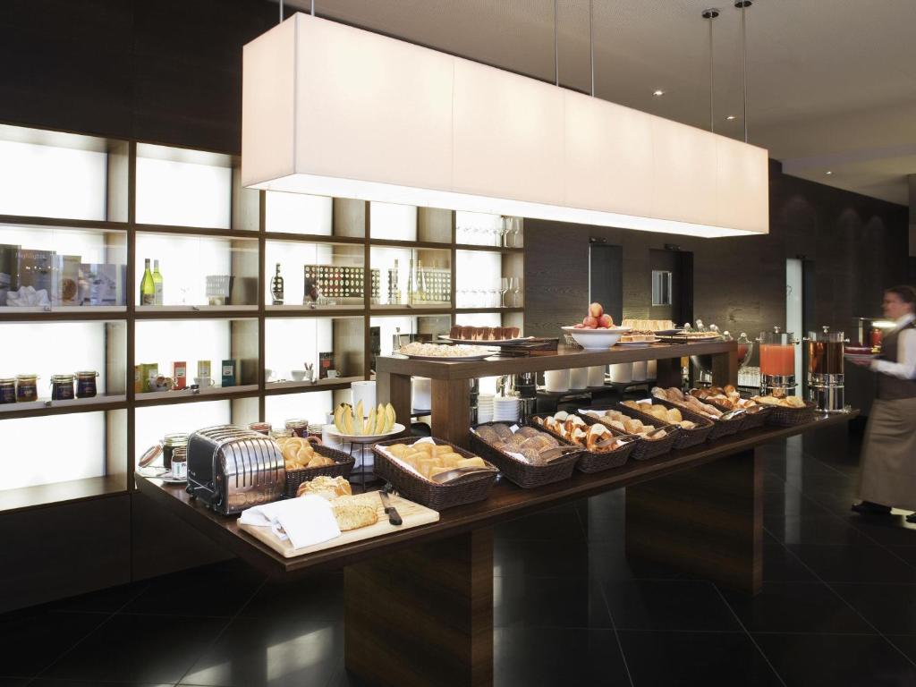 Mövenpick Hotel Stuttgart Airport - Resim 32