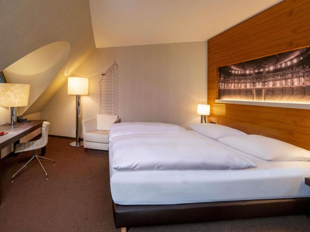 MÖVENPICK Hotel Hamburg City - Resim 13