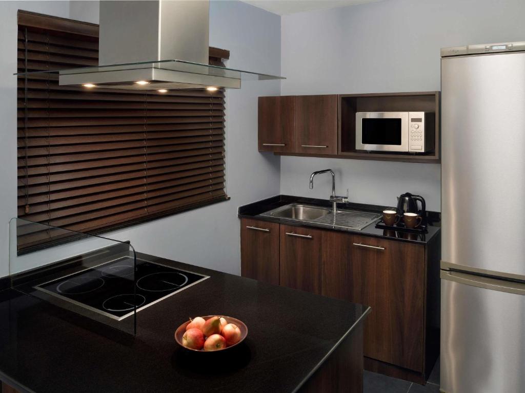 Mövenpick Hotel Apartments Al Mamzar Dubai - Resim 28