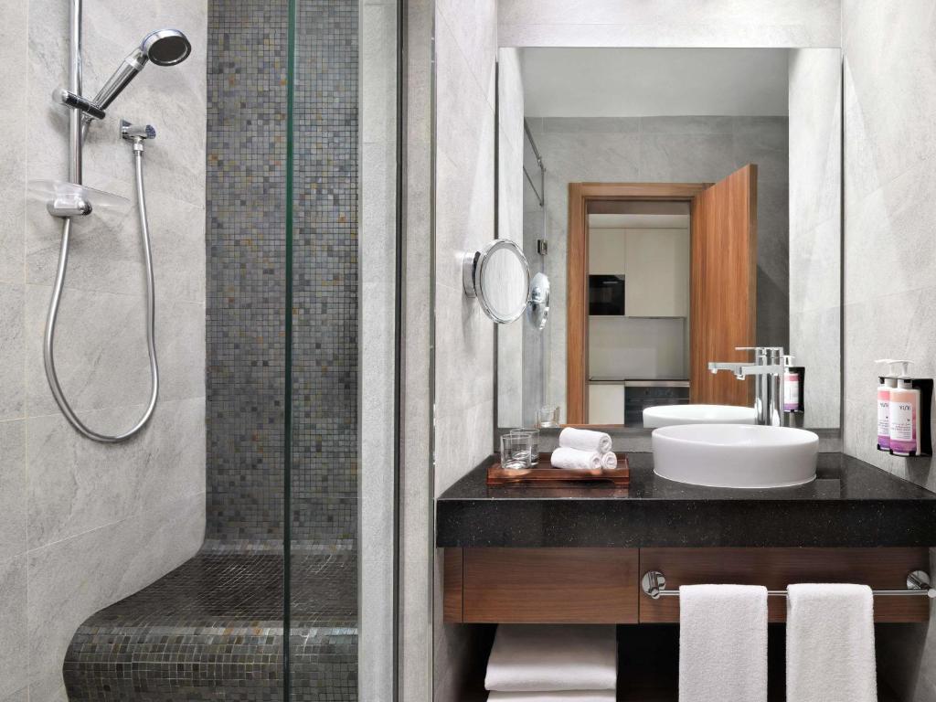 Mövenpick Hotel Apartments Downtown Dubai - Resim 23