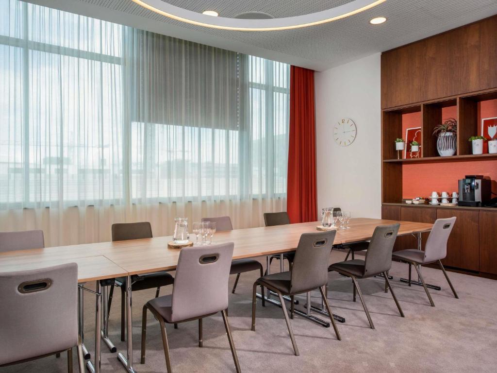 Mövenpick Hotel Stuttgart Messe & Congress - Resim 42