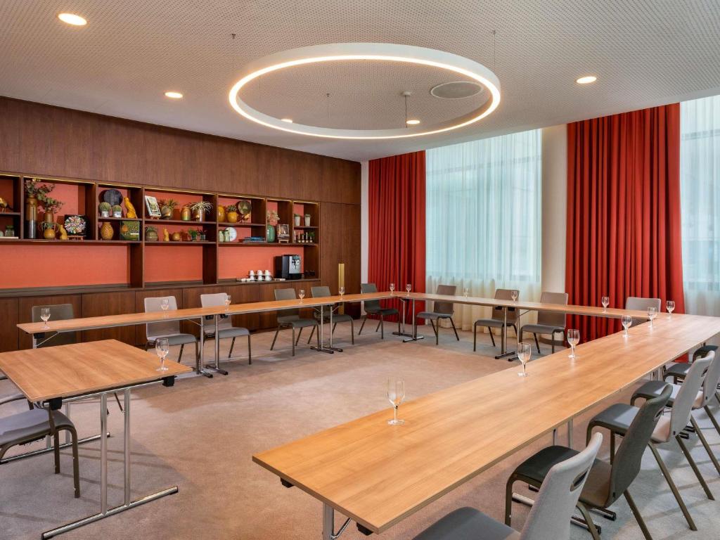 Mövenpick Hotel Stuttgart Messe & Congress - Resim 37