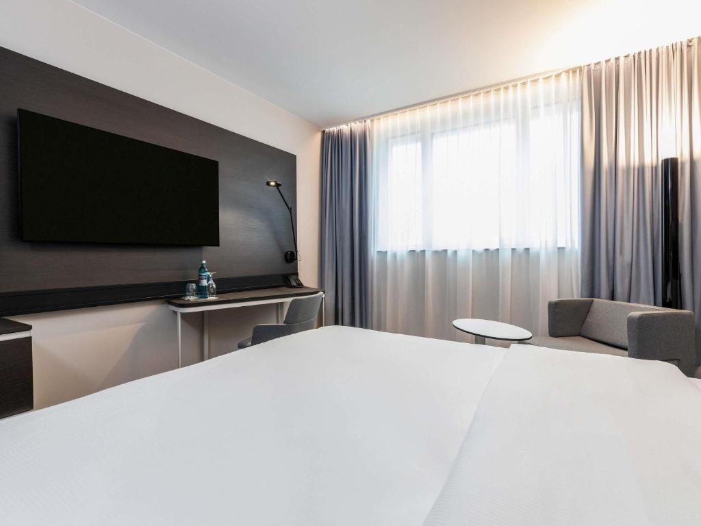 Novotel Duesseldorf Airport - Resim 22
