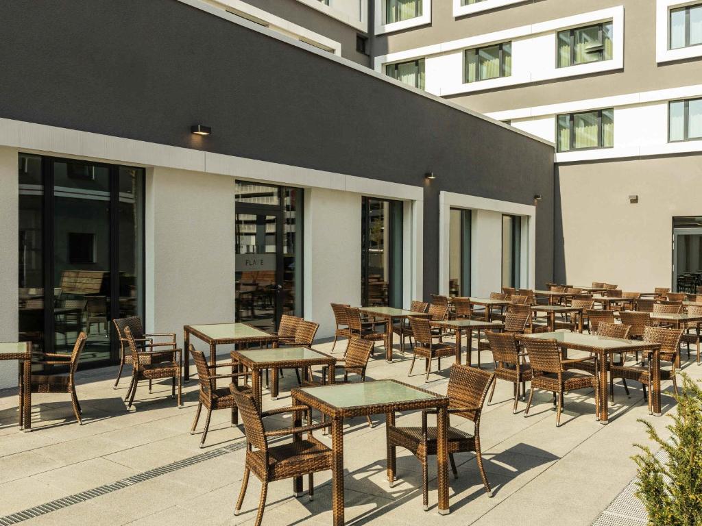 Novotel Duesseldorf Airport - Resim 38