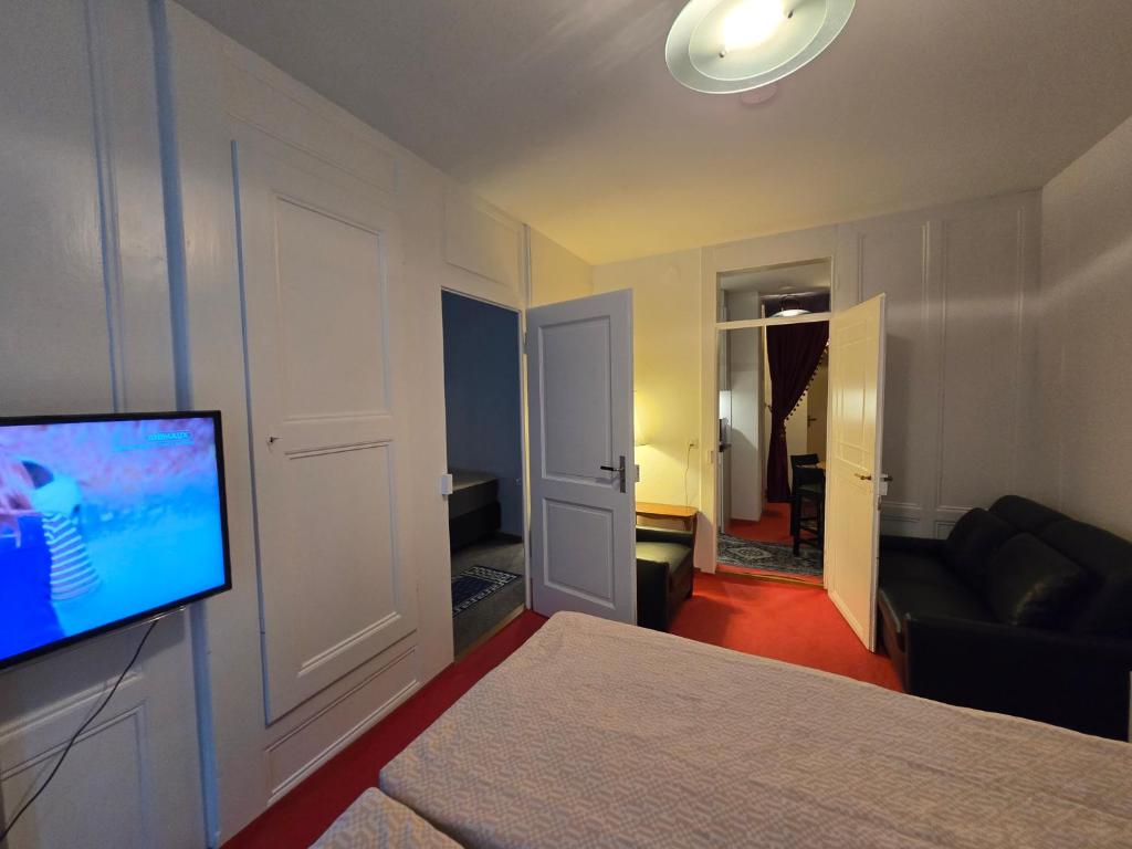 Charming Apartment in old town Bern - Resim 11