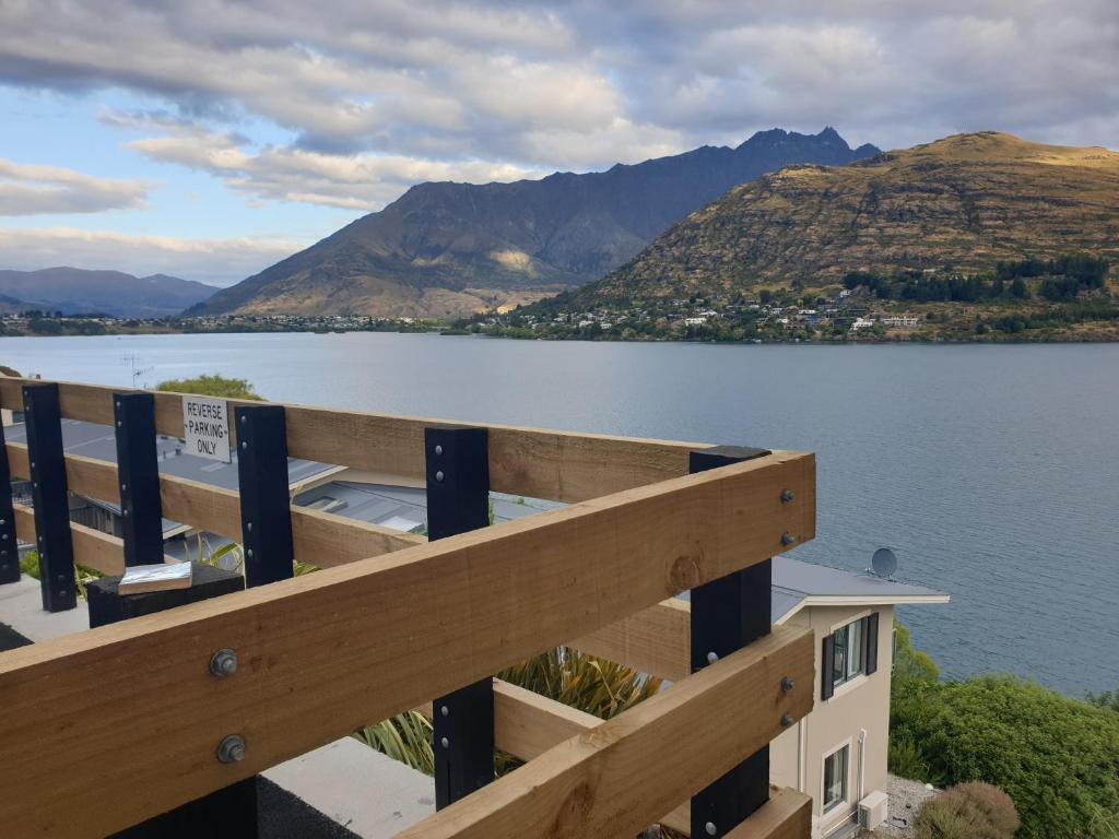 Lake Oasis - Resim 8