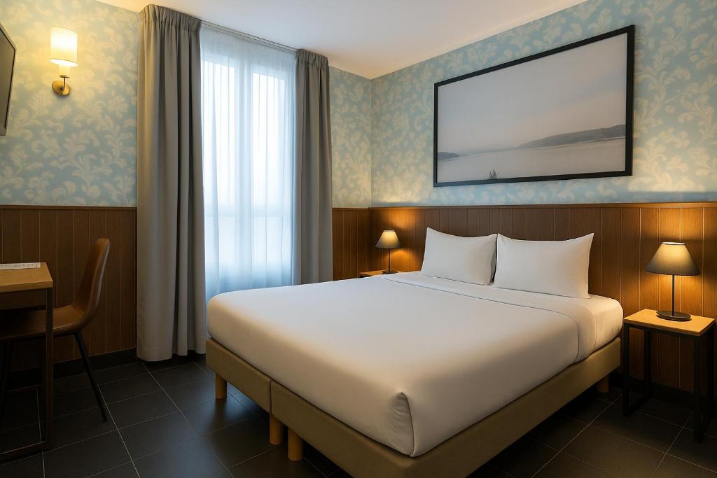 Walled off Hotel Paris