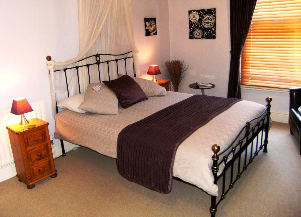 Bridge House Bed & Breakfast - King Room