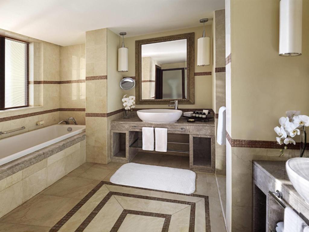 Fairmont The Palm - 