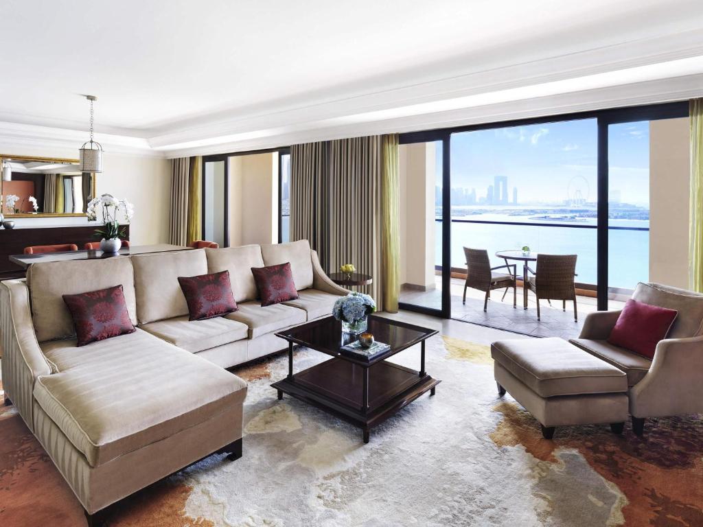 Fairmont The Palm - 