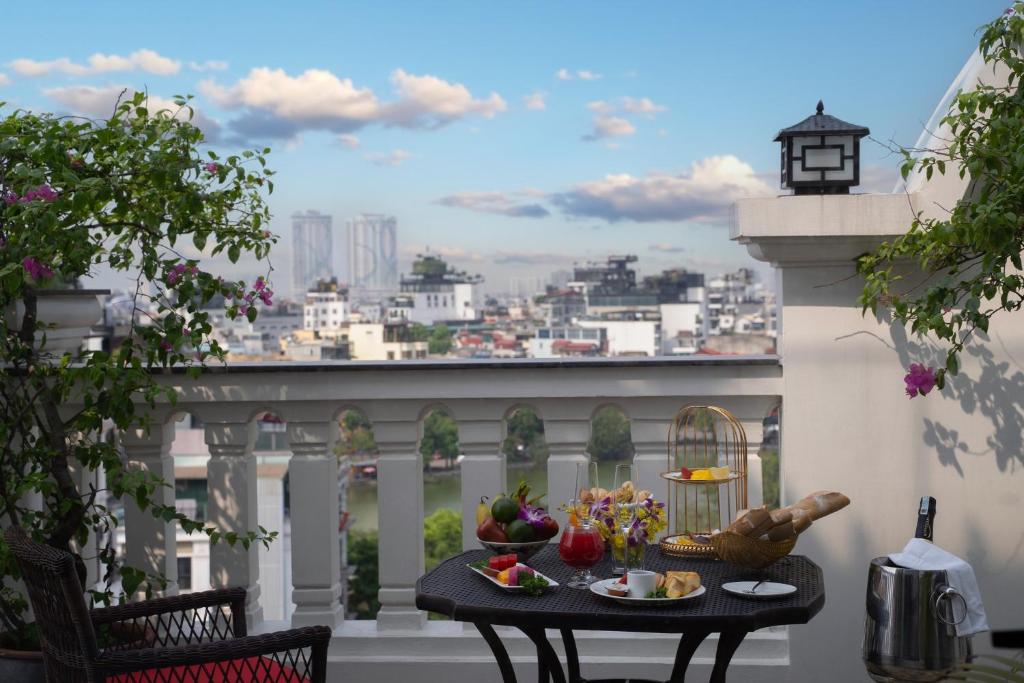 Suite O'Presidential Nhìn Ra Hồ Nước
