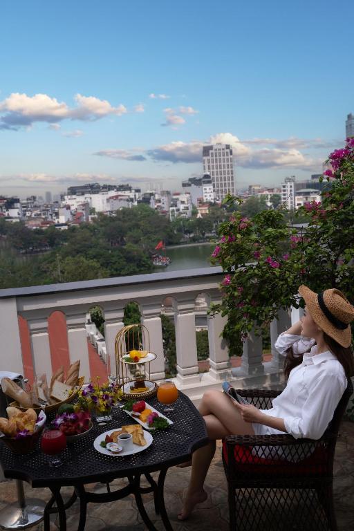 Suite O'Presidential Nhìn Ra Hồ Nước