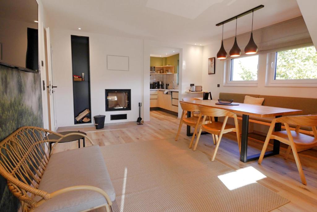 Kuchyň nebo kuchyňský kout v ubytování First-Class Fewo WANDER-LODGE in zentraler Lage!