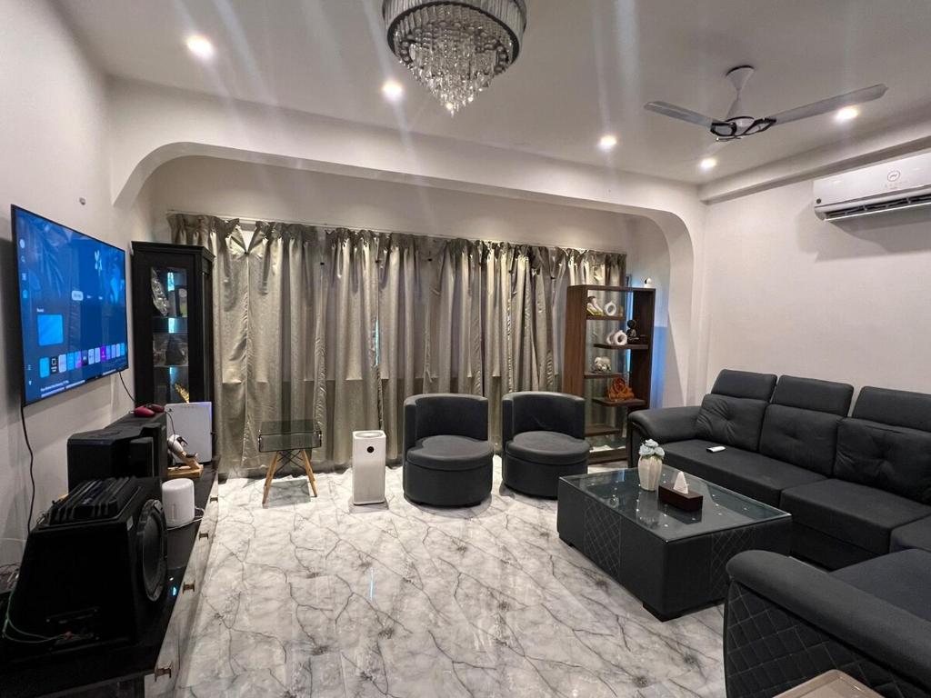 Χώρος καθιστικού στο Premium Stay with airbn