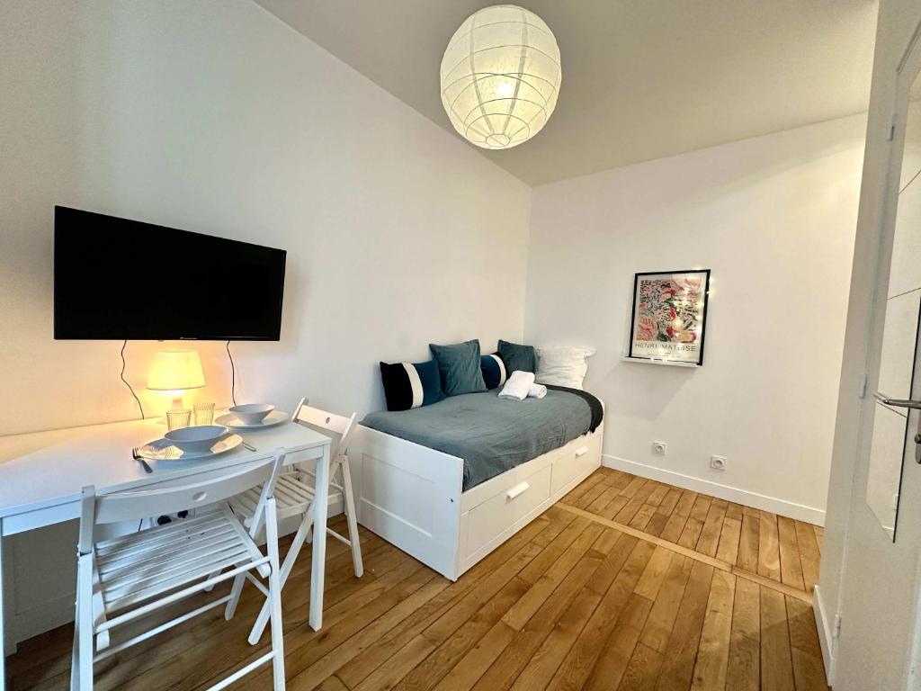 New 413 Suite Henri - Cosy Apartment Paris Center
