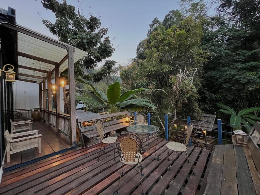 Voraman Hut - Resim 11