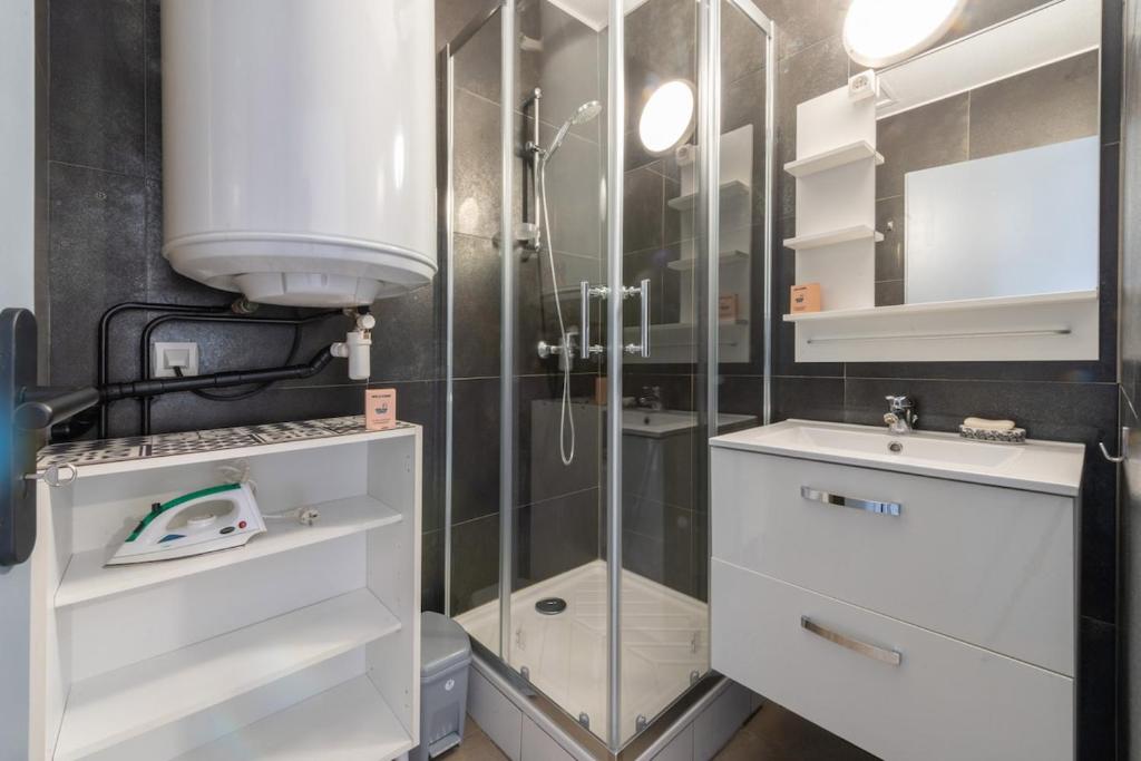 Très bel appartement proche centre Stationnement rue Gratuit – photo 3