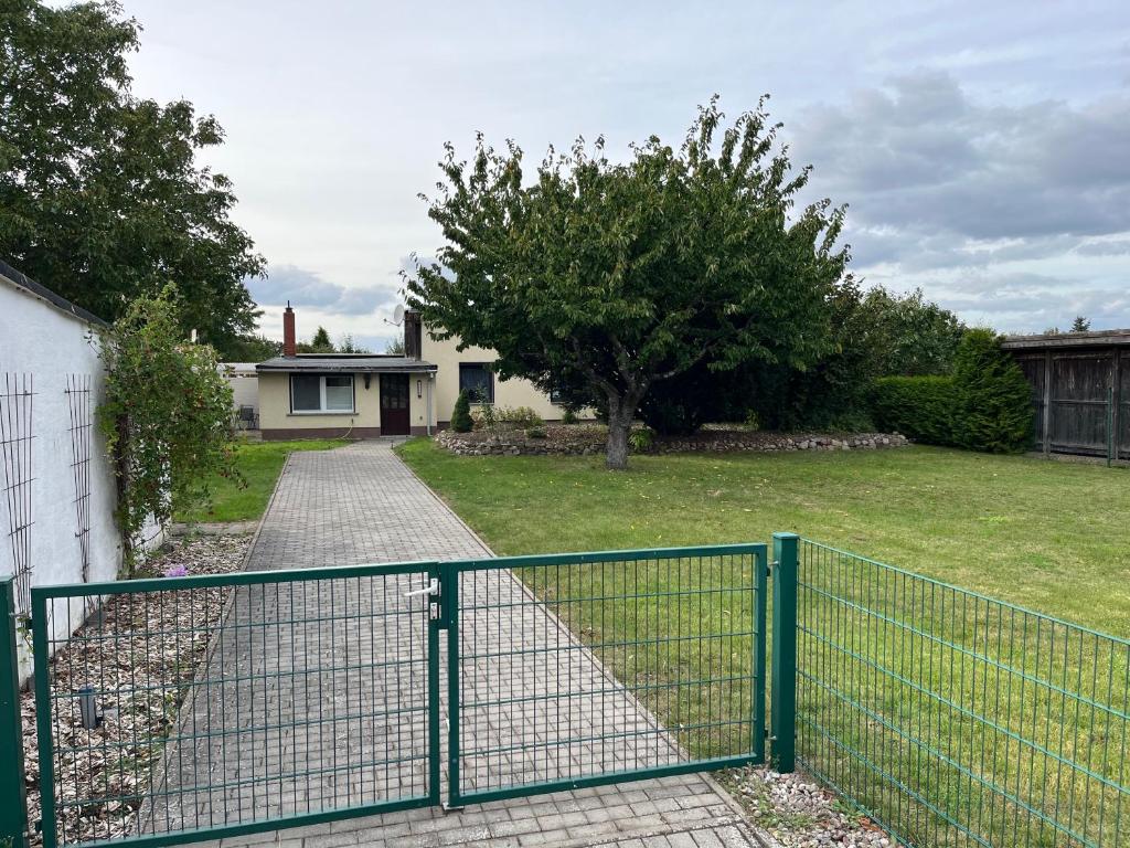 Gallery image of Best Preis Ferienhaus max 4 Personen Wittenberge Modernes Ambiente voll ausgestattet mit Netflix und WLAN in Wittenberge