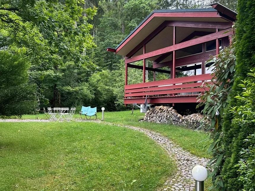 Κήπος έξω από το Rote Haus am See