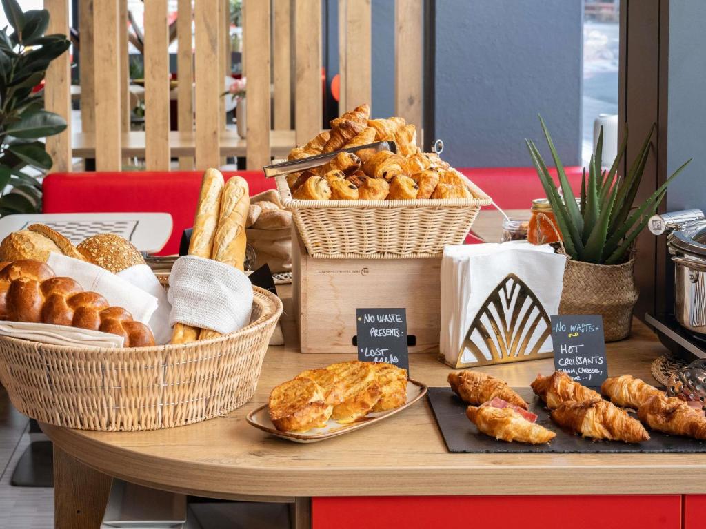 ibis Geneve Centre Lac - Resim 30