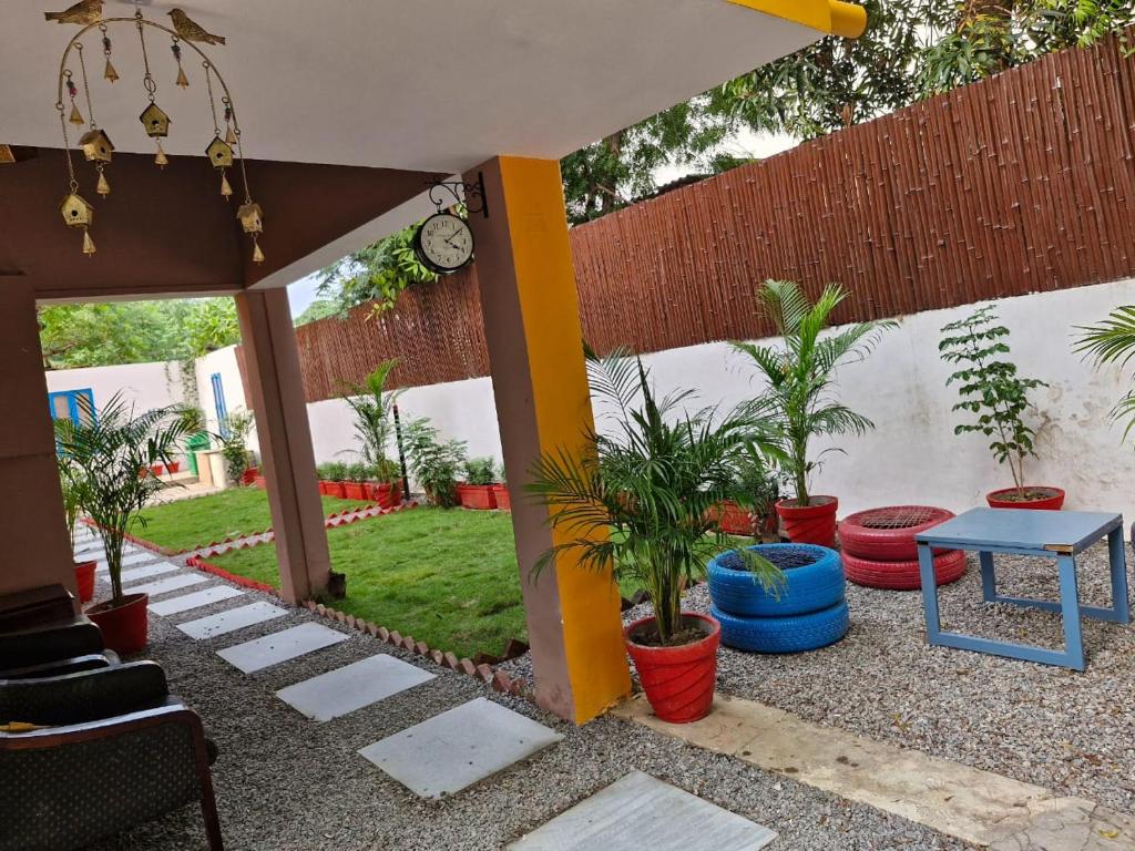 Jardin de l'établissement TNC Lucknow