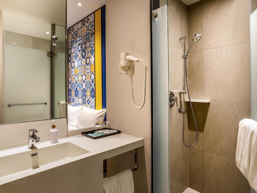 Ibis Styles Phuket City - Resim 16