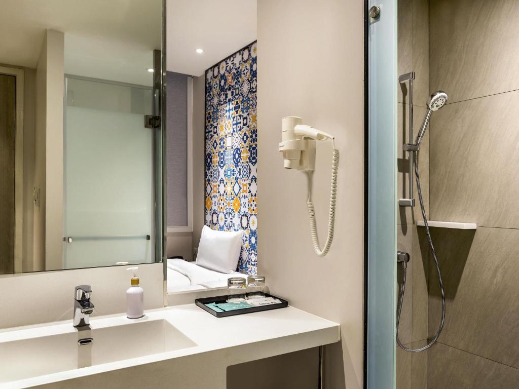 Ibis Styles Phuket City - Resim 26