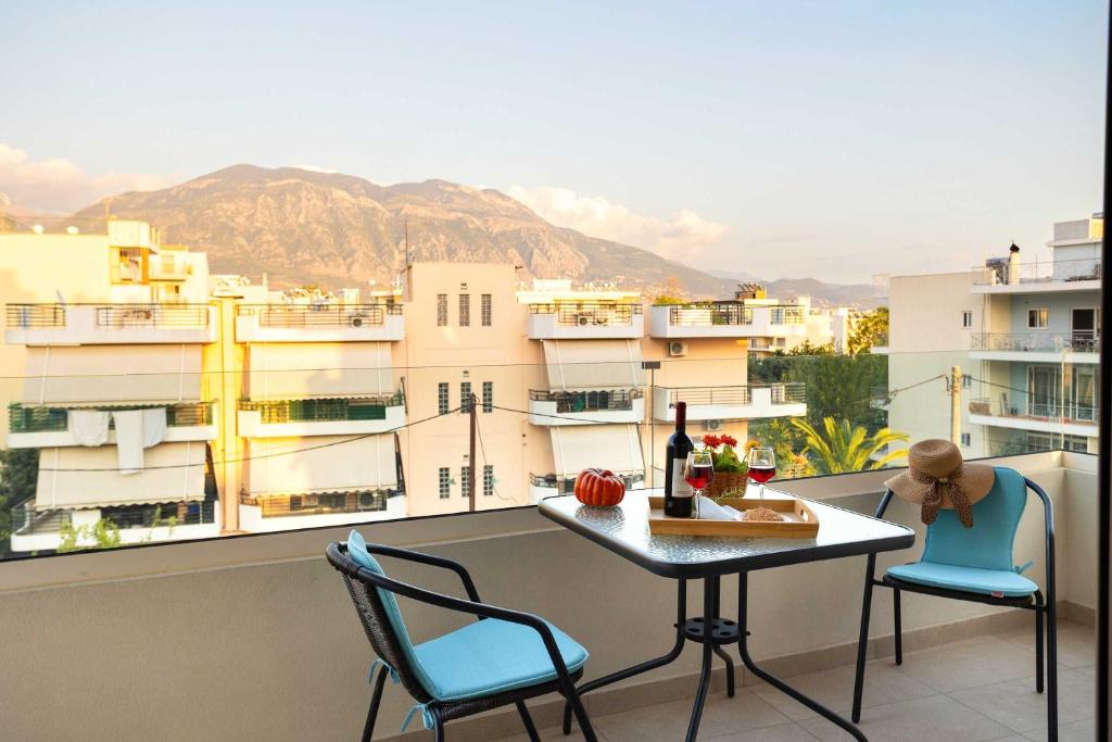 Artemis Sky Suite - Sea Escape with Mountain View