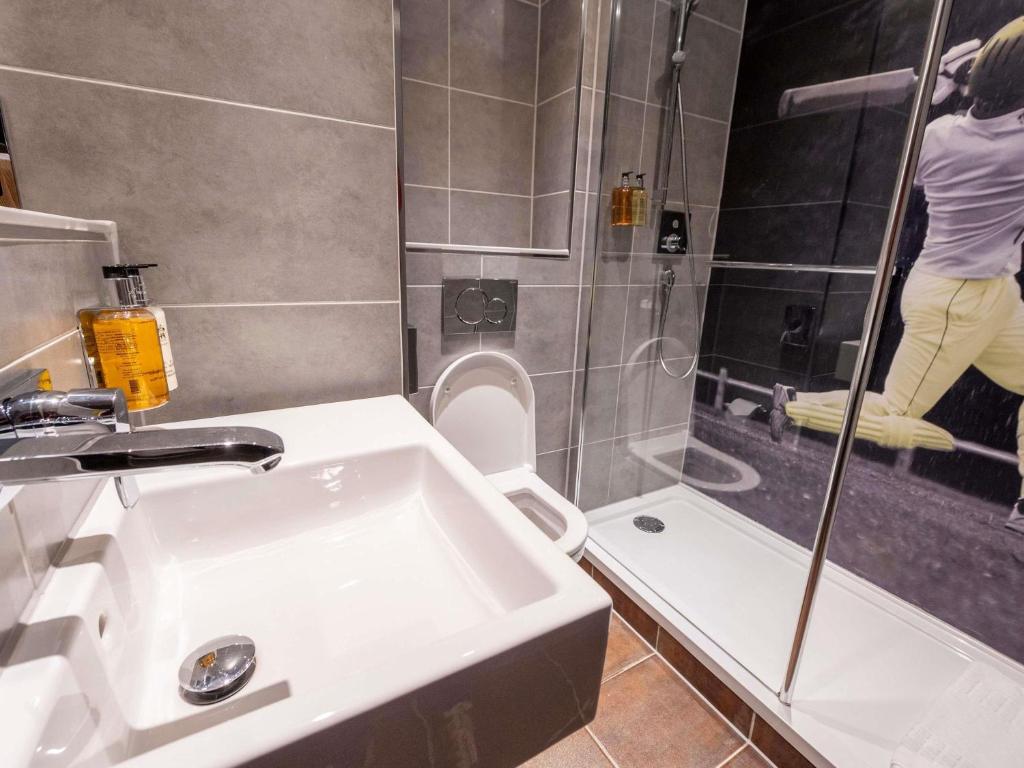 
Premium Double Room with Sofa-Bed
