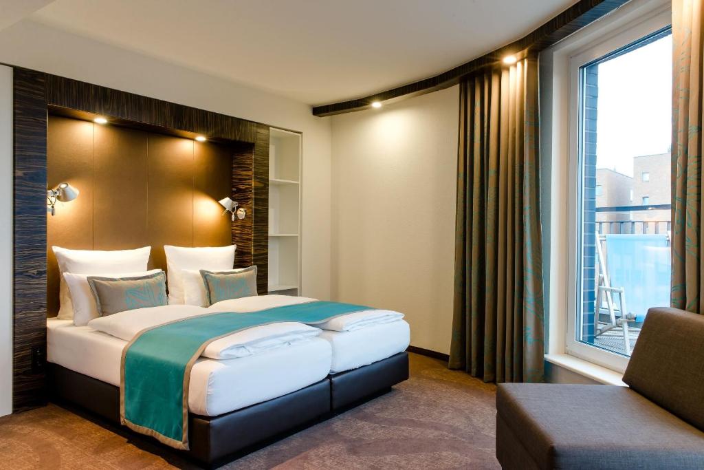Motel One Berlin-Bellevue - Resim 7