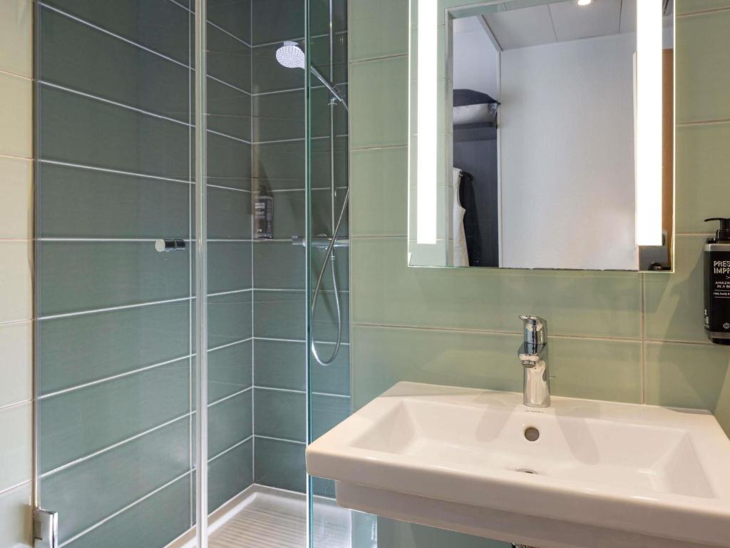 Ibis Styles Paris Gare Saint Lazare - Resim 21