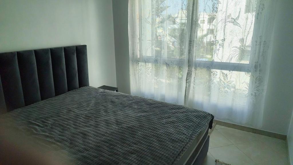 Gallery image of Apartment pool and beach in El Harhoura