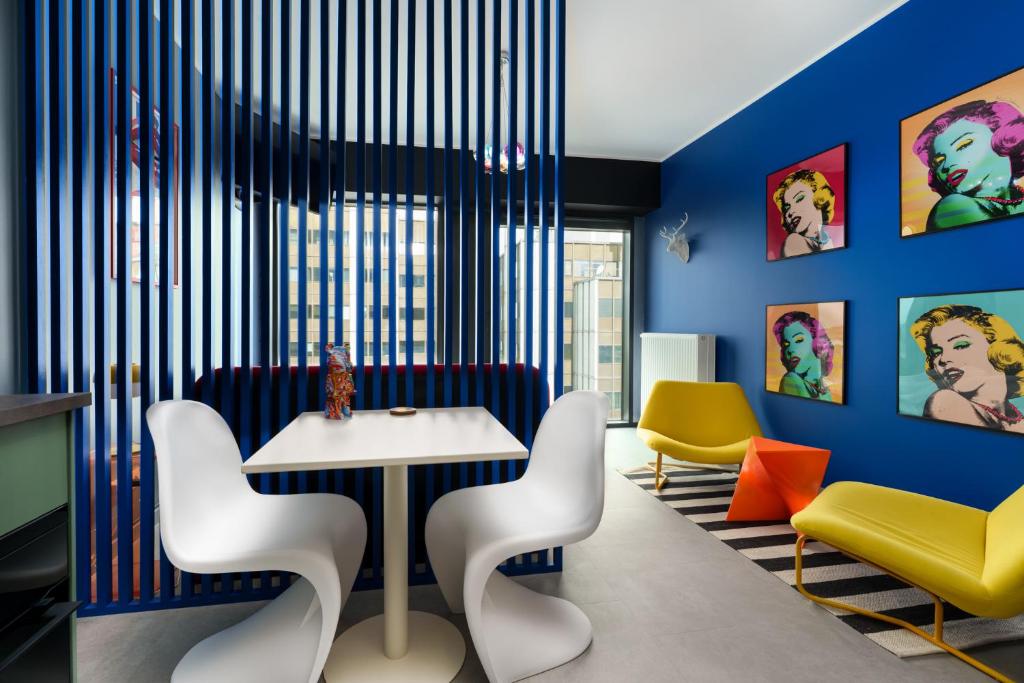 Katowice Sky Apartments Zabrska15 21st Floor or 10th Floor Parking Self Check-In - Apartamento Estudio Con Una Cama Doble