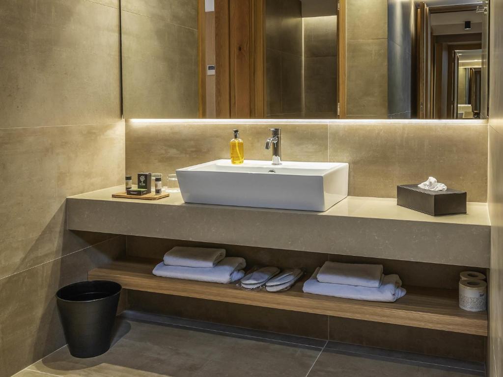 Ibis Styles Heraklion Central - 13