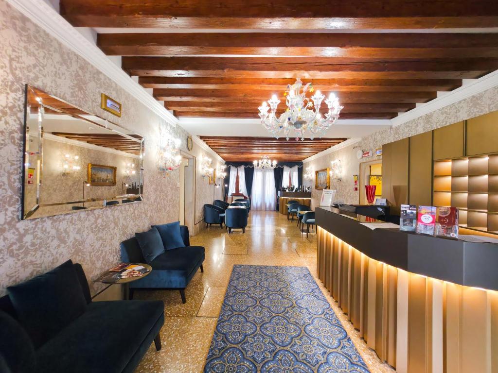 Hotel Al Duca Di Venezia - Resim 10