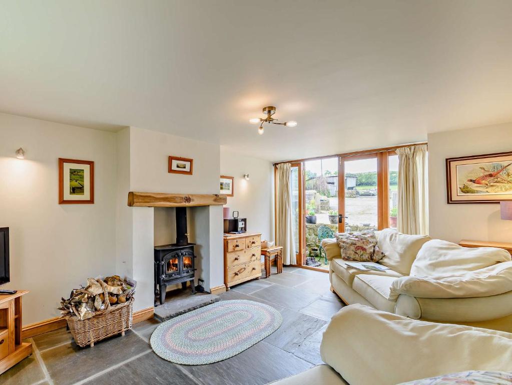 Ruang duduk di 3 bed in Harrogate HH099