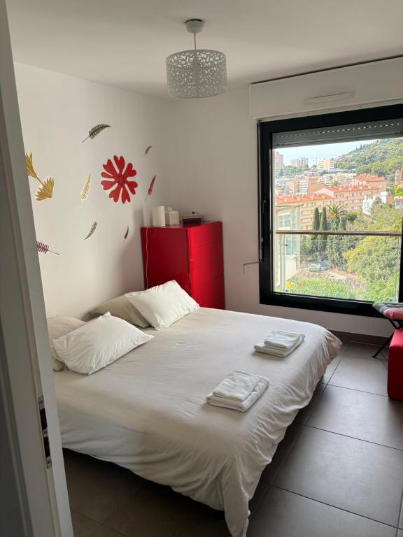 Postel nebo postele na pokoji v ubytování Grand 3 pièces avec terrasse vue mer tout confort