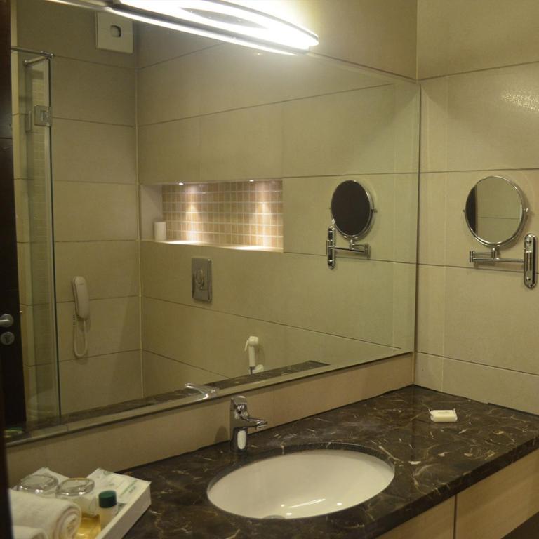 Hotel Quality Stay Near IGI Delhi Airport photo
