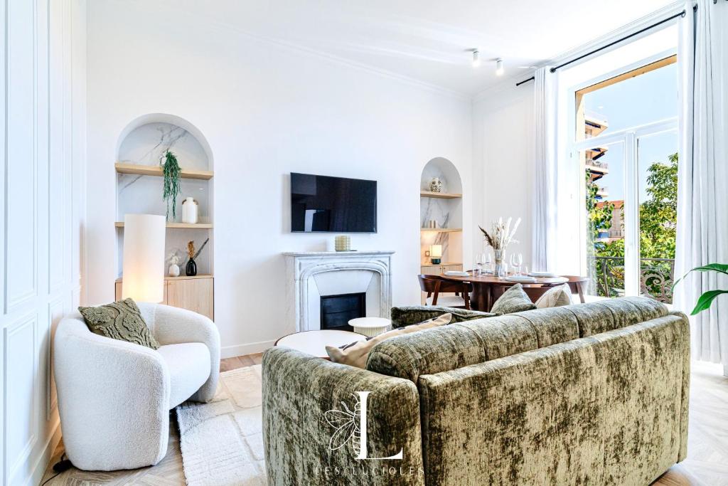 Les Lucioles 7- Luxury 2 - Bedroom Apartment