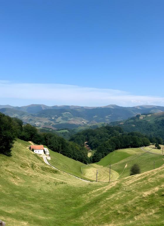 UrepelにあるMaison Basque Au Milieu Des Présのギャラリーの写真