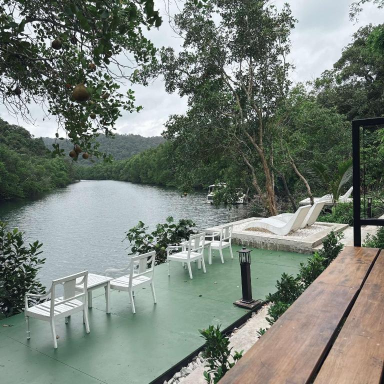 Mangrove bungalow & restaurant - 14