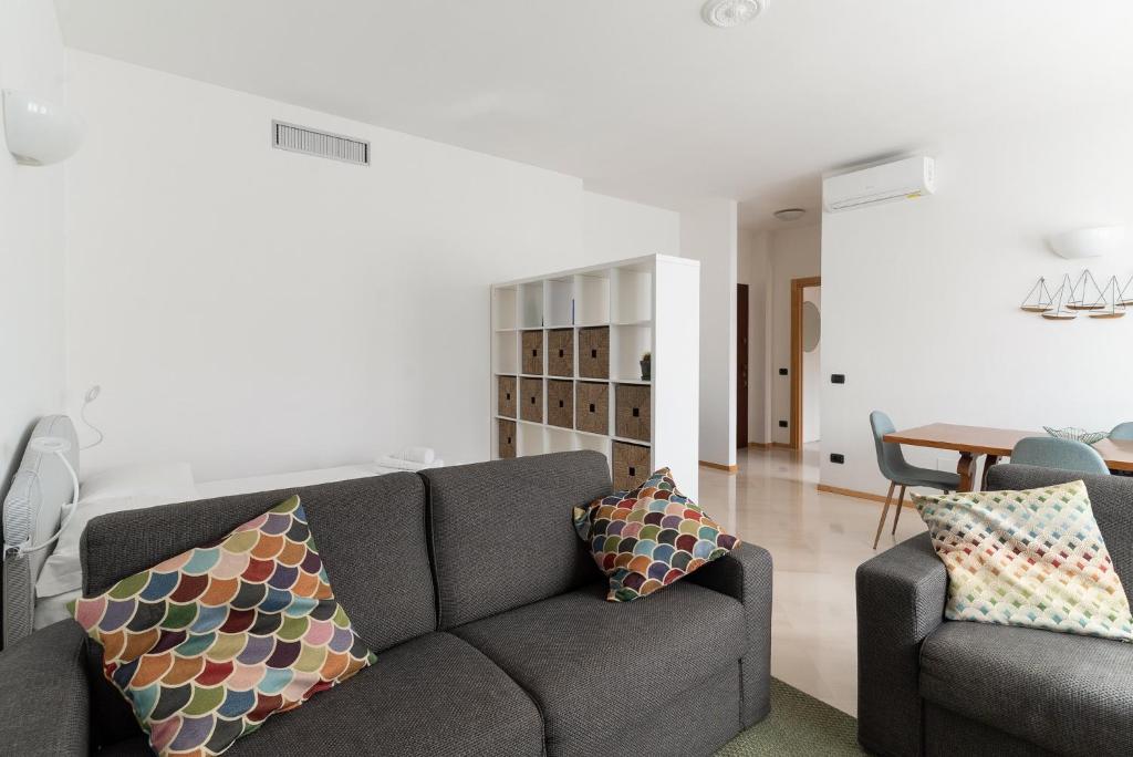 GuestHost - M1 Pagano Comfortable Apartment Milan