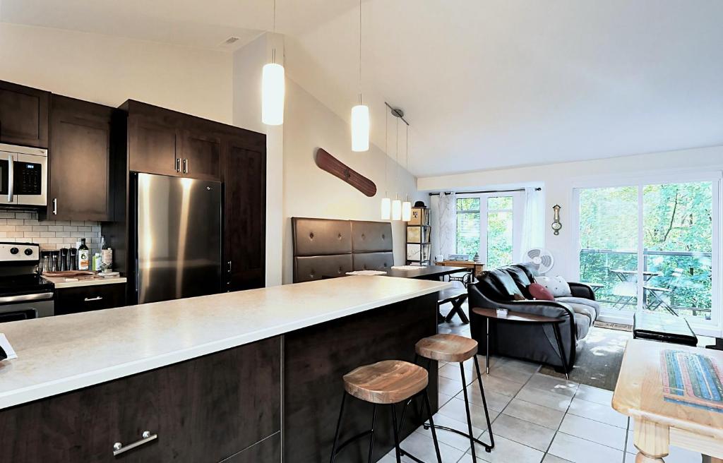 Nhà bếp/bếp nhỏ tại 53 chemin de la Cornciche