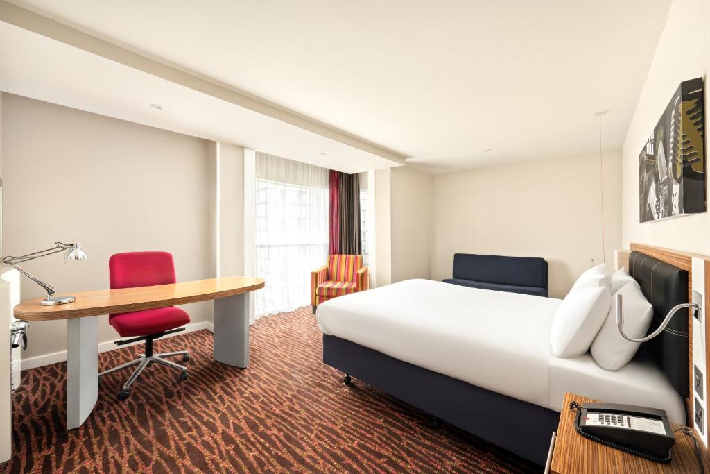 Holiday Inn Manchester-Mediacityuk by IHG - Resim 39