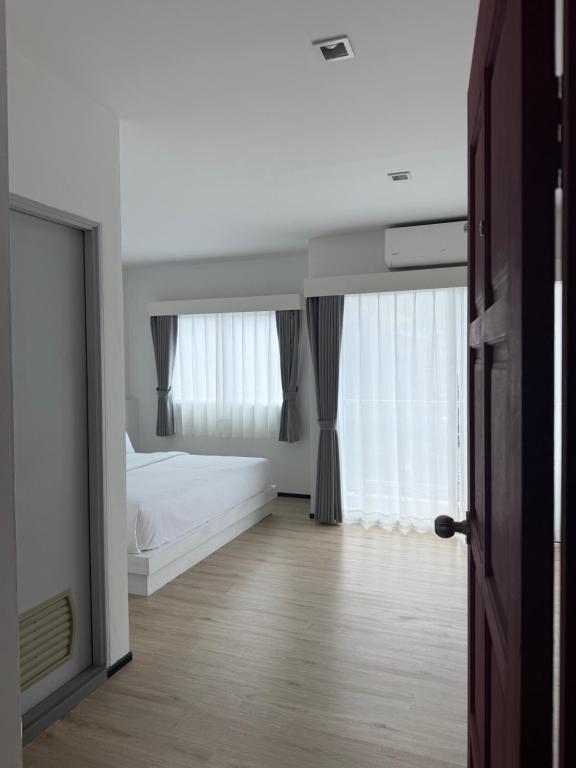 Jellyfish Residence Patong - Resim 21