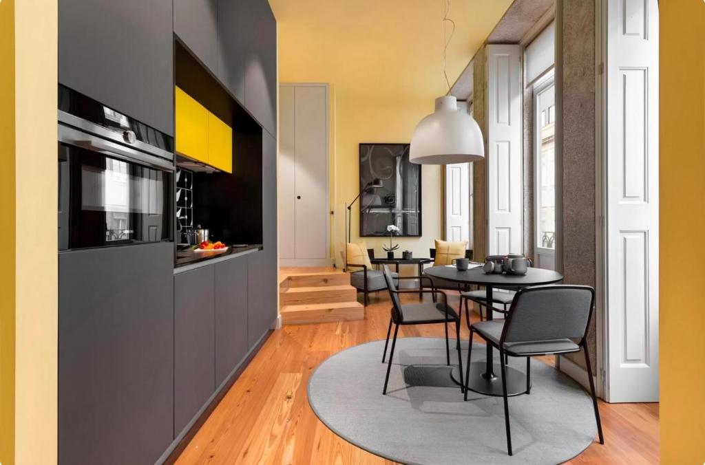 Dapur atau dapur kecil di Apartament City Center W-AC Views & Balcony