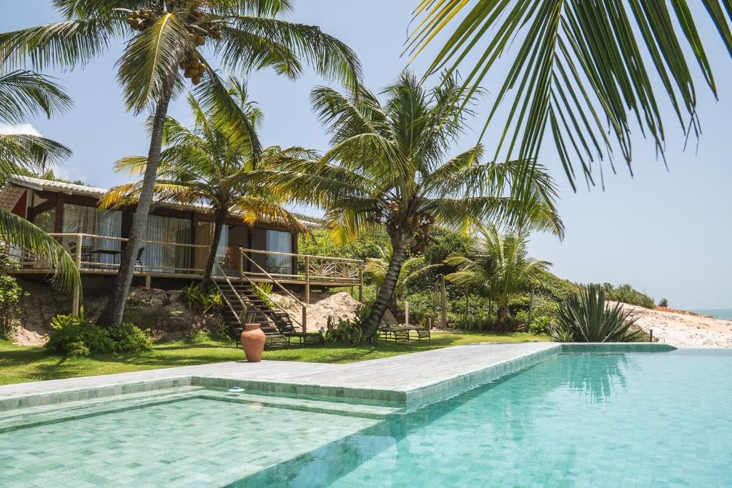 Swimmingpoolen hos eller tæt på Pousada Vila Corada