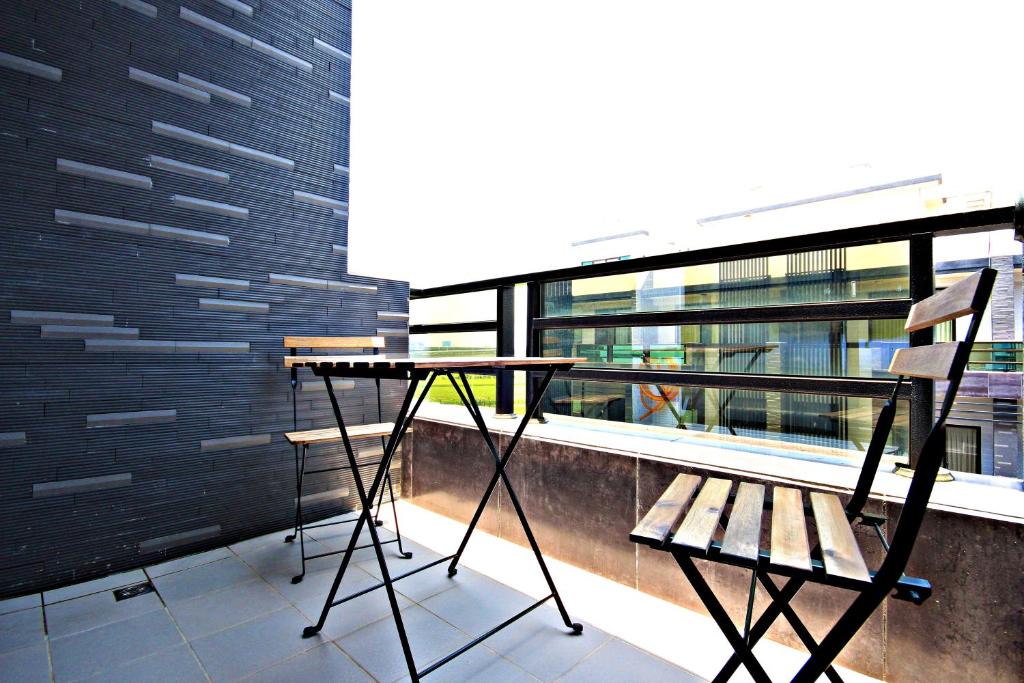 Rõdu või terrass majutusasutuses Woo Shiba House
