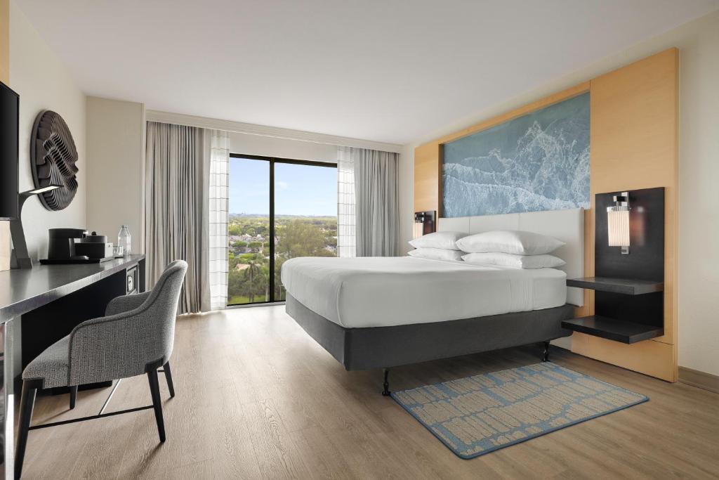 Boca Raton Marriott at Boca Center - 
