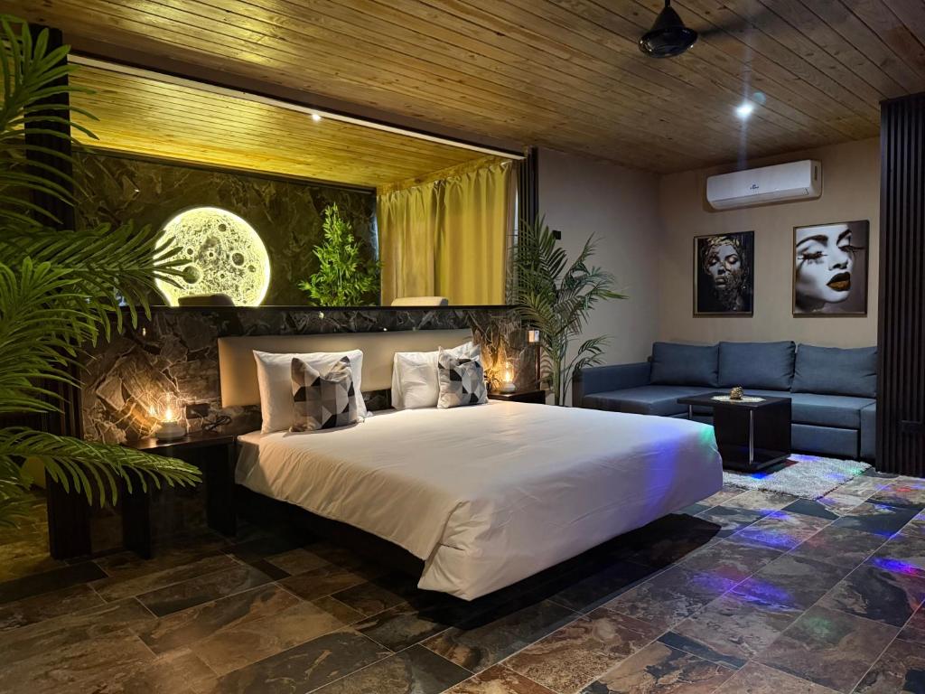 Sosua Inn Hotel - Housity